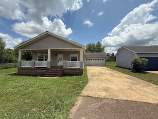 56 Rosebay Dr, Starkville, MS 39759