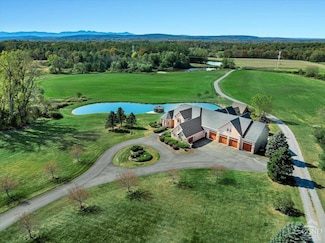 520 Ridge Rd, Schodack Landing, NY 12156