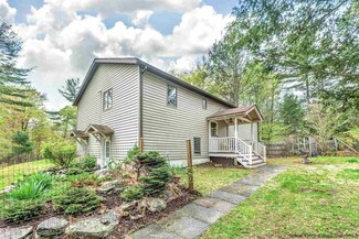 451 Woodland Dr, Olivebridge, NY 12461