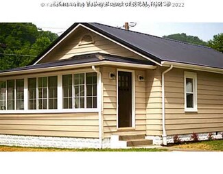 505 55th St SE, Charleston, WV 25304
