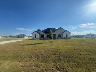 1445 Julian Dr, van Alstyne, TX 75495