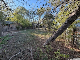 2044 Katy St, New Braunfels, TX 78130