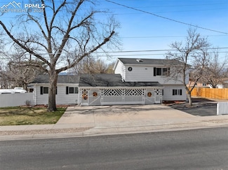 1641 Acacia Dr, Colorado Springs, CO 80907