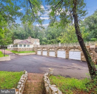 11701 Locust Dale Ct, Bowie, MD 20721