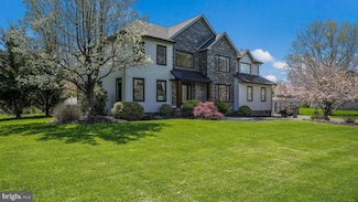4912 Gloucester Dr, Doylestown, PA 18902
