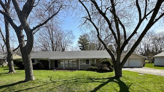 18105 Thomas Ln, Country Club Hills, IL 60478