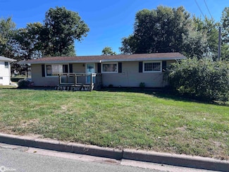 412 N East St, Bloomfield, IA 52537