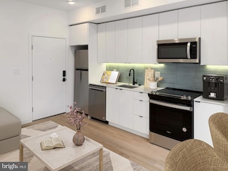 2717 N Howard St Unit B, Philadelphia, PA 19133