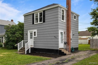 665 76th St, Niagara Falls, NY 14304