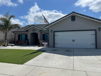 2421 Tuolumne Ave, Tulare, CA 93274