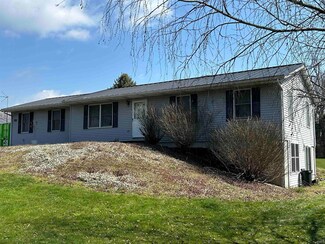 61604 County Road 35, Goshen, IN 46528