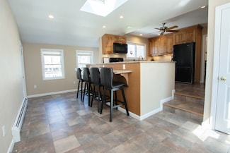 95 Hop Brook Rd, Simsbury, CT 06070