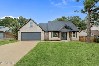 7360 Eastover Dr, Horn Lake, MS 38637