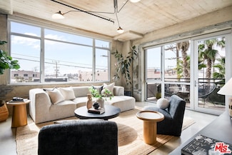 825 E 4th St Unit 310, Los Angeles, CA 90013