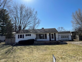 1420 E 61st St, Marion, IN 46953