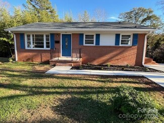 813 Gaston Ave, Belmont, NC 28012