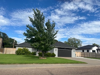 2331 S Holly Dr, Liberal, KS 67901