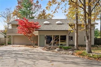 10830 Gate Post Rd, Strongsville, OH 44149