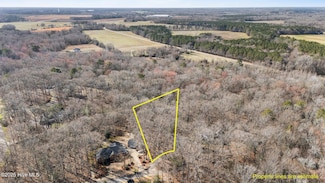 104 Briarwood Ct, Tarboro, NC 27886