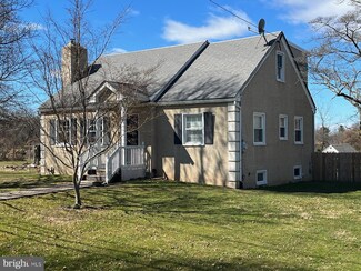 341 E Mount Kirk Ave, Norristown, PA 19403