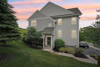 2602 Hawthorn Way, New Windsor, NY 12553