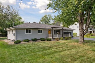 10124 Brookside Ave, Minneapolis, MN 55431