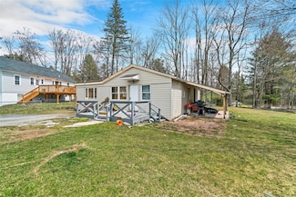 3 W End Ave, Loch Sheldrake, NY 12759