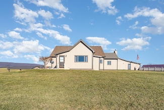 729 Gloss Rd, Honey Grove, PA 17035