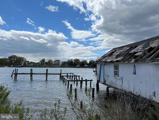 16167 Cobb Island Rd, Newburg, MD 20664