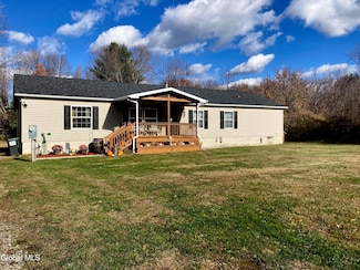 100 Youngs Rd, Buskirk, NY 12028