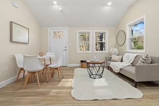 44 Dudley Rd, Berlin, MA 01503