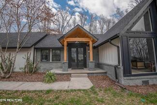 127 Ridge Ln, Clinton, TN 37716