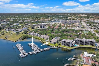 1618 Twelve Oaks Way Unit 104, North Palm Beach, FL 33408