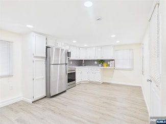 206 Albert St, Lodi, NJ 07644