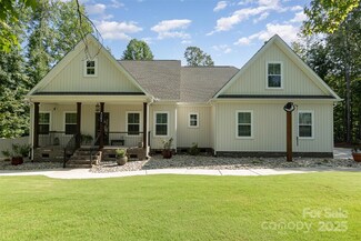 4085 Brandy Creek Ct, Clover, SC 29710