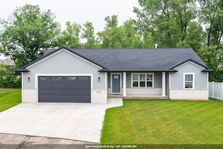 2240 E Honeygold Ct, Appleton, WI 54913