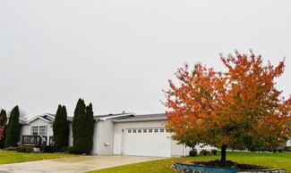 700 Peach Ln, Fremont, MI 49412