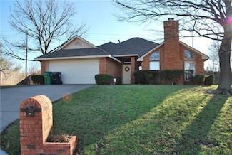 2633 Bauer Dr, Denton, TX 76207