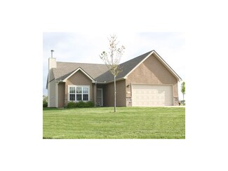 213 S Gaar St, Lone Jack, MO 64070