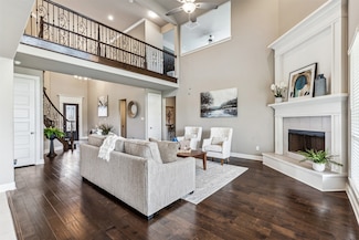 2751 Springwood Ln, Midlothian, TX 76065