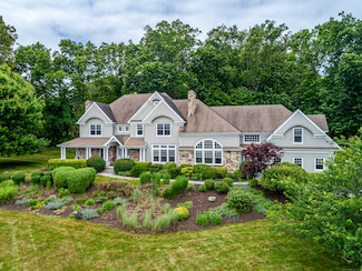 125 Nod Hill Rd, Wilton, CT 06897