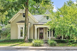425 Greenwood Ave, Clarksville, TN 37040