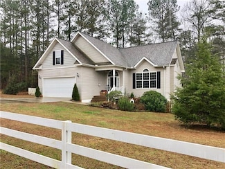 43 Barker Trail Rd, Cleveland, GA 30528