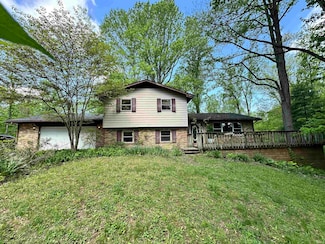 1760 Pumpkinvine Hill Rd, Martinsville, IN 46151