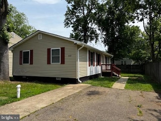 1233 Gwynne Ave, Churchton, MD 20733