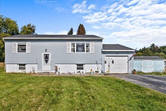 74 Meadow Rd, Milton, VT 05468