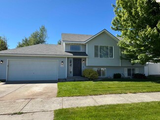 8309 N Vantage Dr, Hayden, ID 83835