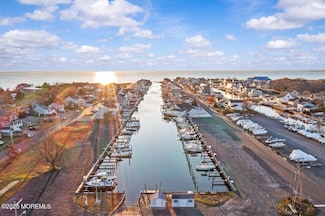 80 Oak Knoll Rd, Waretown, NJ 08758