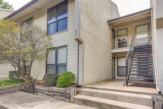827 Red Bird Ln Unit A, Norman, OK 73072