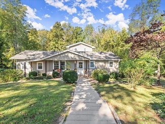 665 McClain Mountain Rd, Jasper, GA 30143